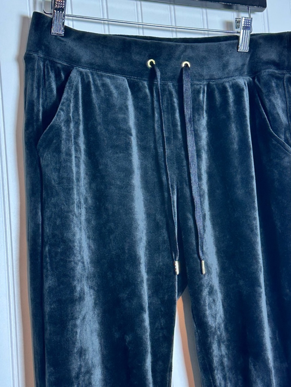 Lilly Pulitzer 28" Mallie Velour Pant - Onyx velvet Pockets M Pull On Relaxed - Picture 6 of 10